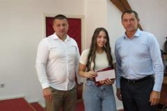 IMG-5479db0410ef53ea320aa0e0f6dbd62f-V