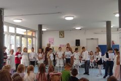 IMG-b7c3ced58256fff857a6f8981a8c0344-V